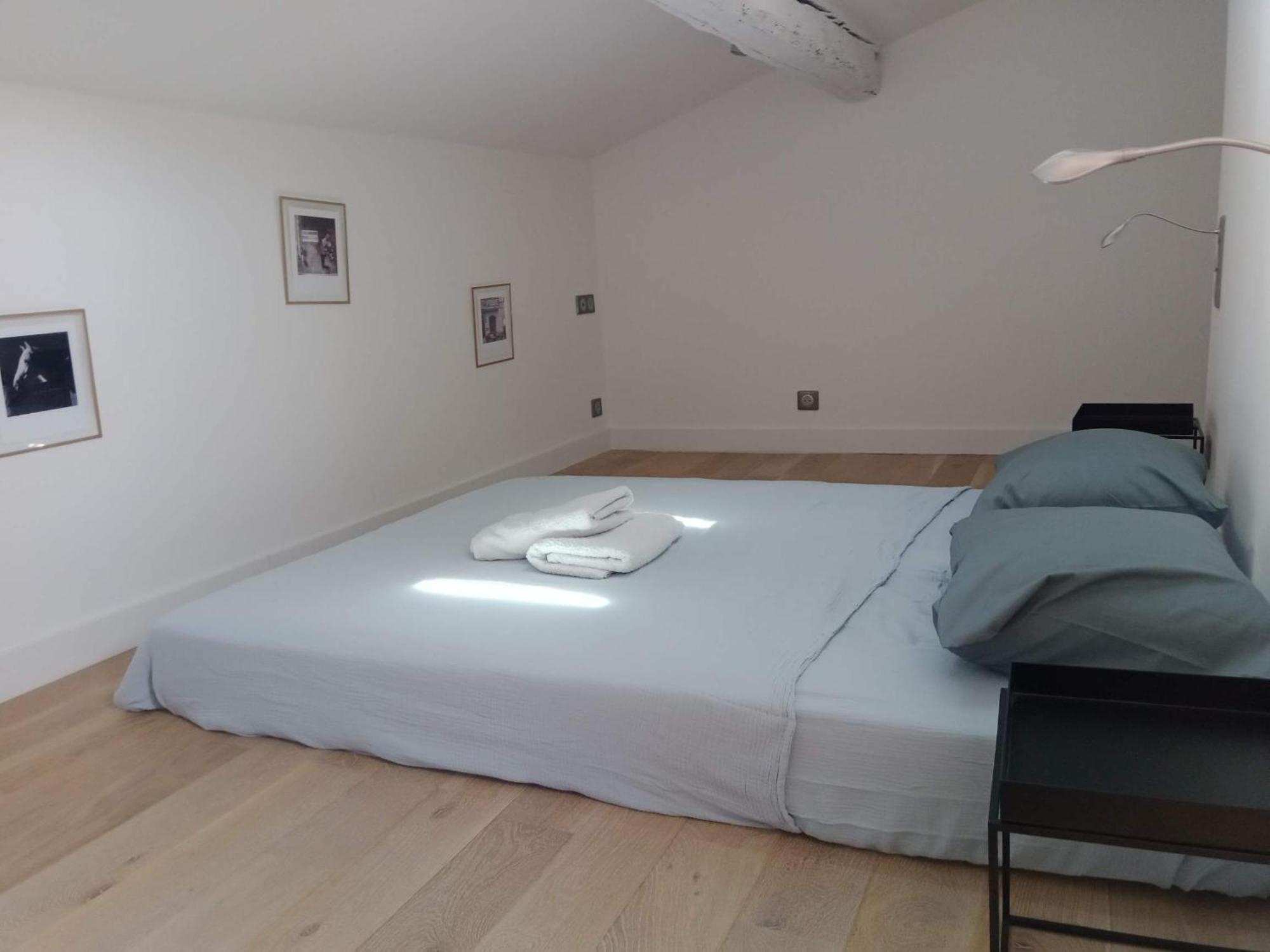 Superbe Appartement Avec Vue Arles Esterno foto